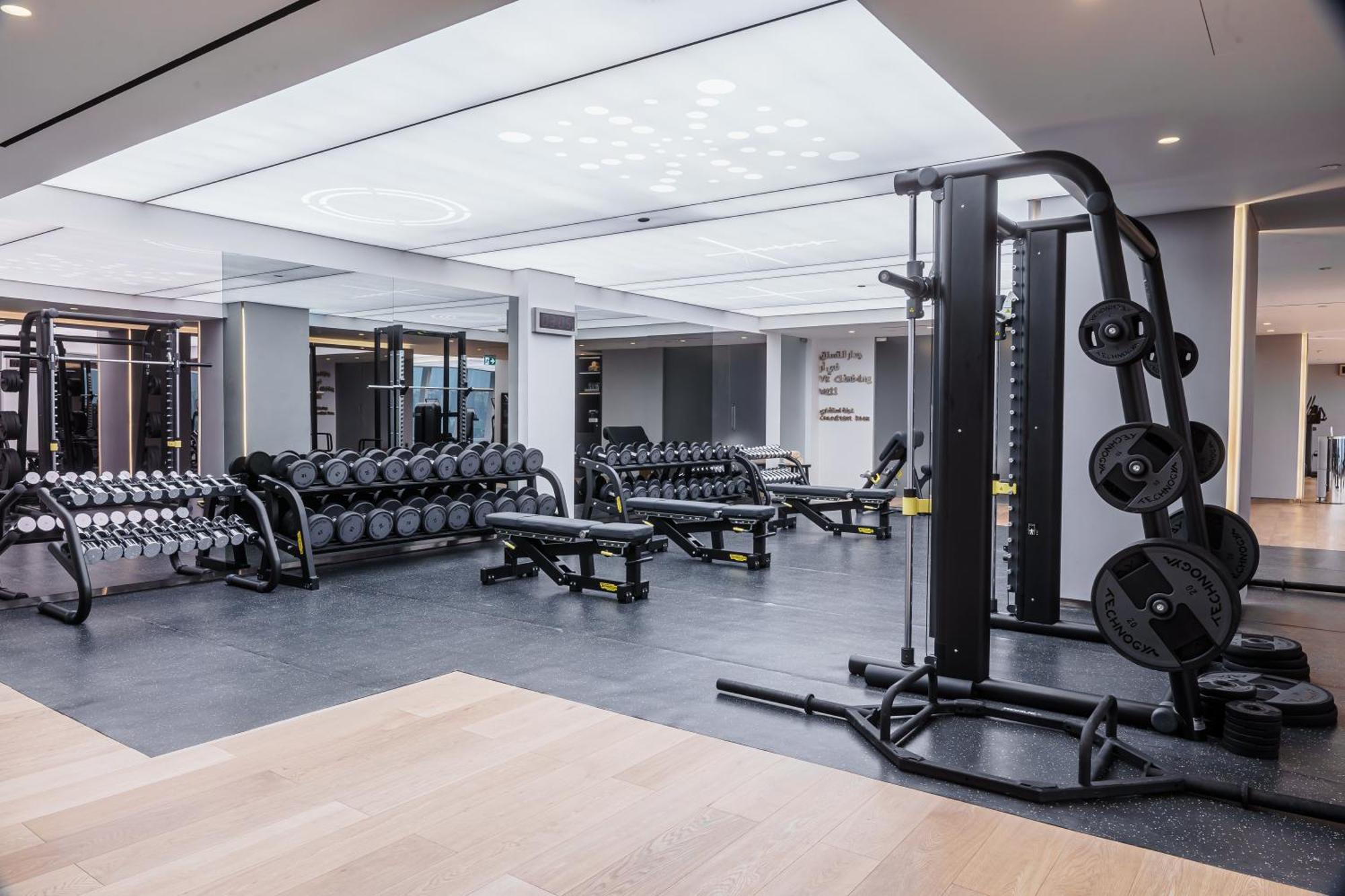 Hotel Fairmont Doha Lusail Exterior foto The gym at The Ivy Collection