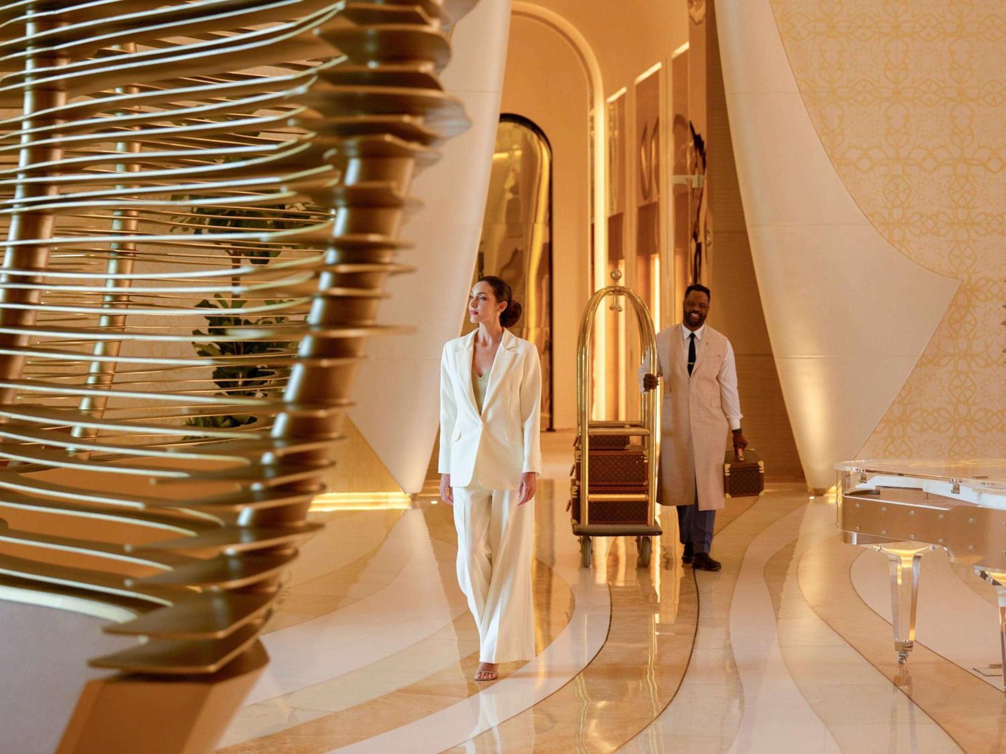 Hotel Fairmont Doha Lusail Exterior foto The interior of the hospital