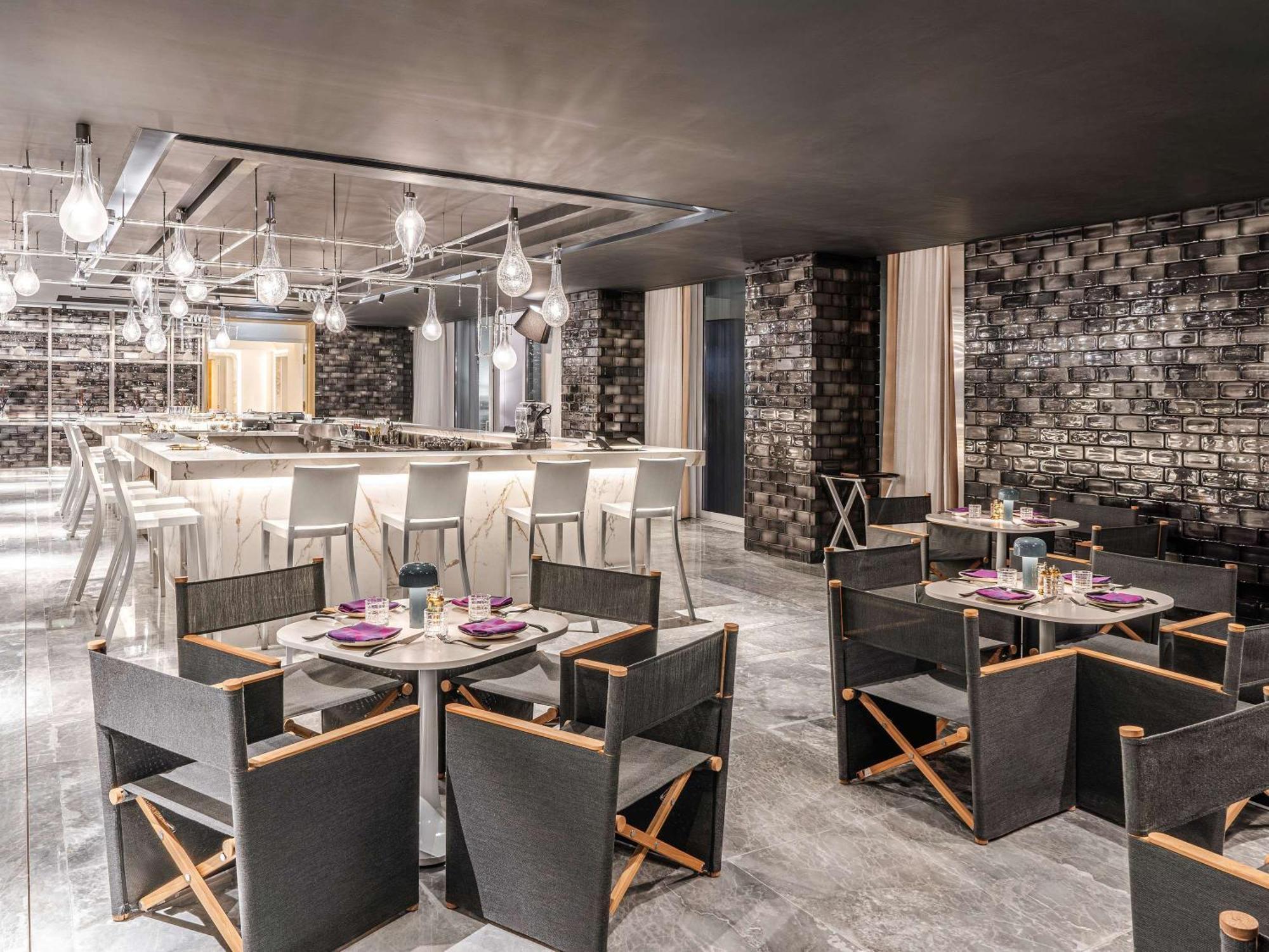Hotel Fairmont Doha Lusail Exterior foto The interior of the restaurant
